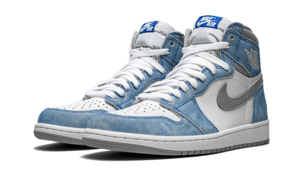 J1  HYPER ROYAL